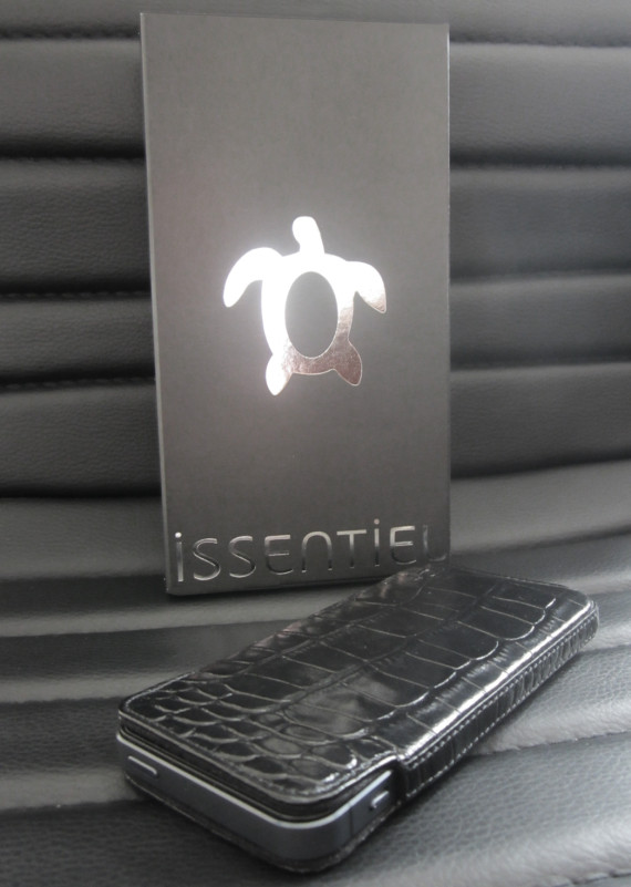 Tech: Issentiel Croc Leather iPhone 5 Case