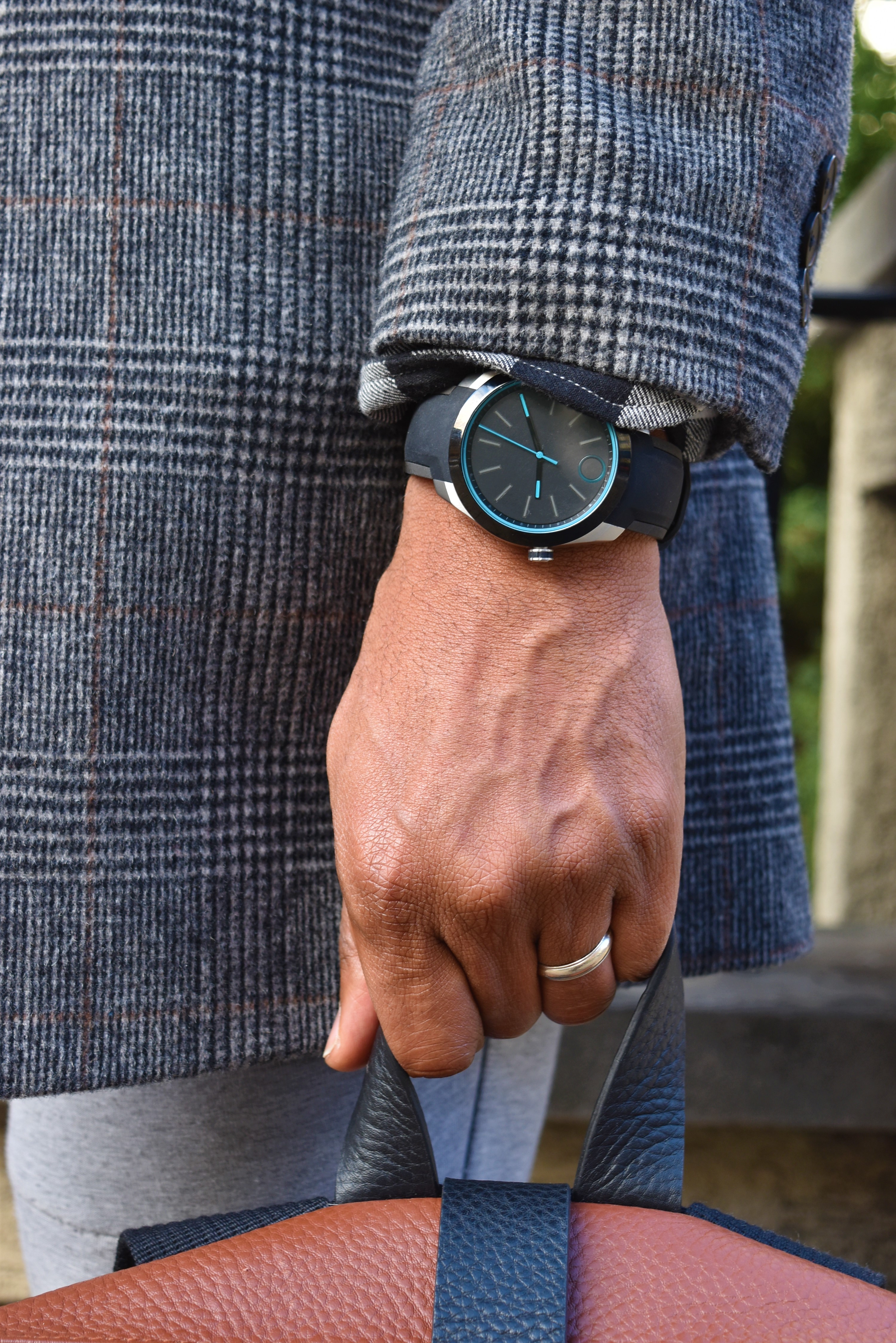 Sabir M. Peele of Men's Style Pro reviewing Movado Bold Motion, Engineered by HP smartwatch