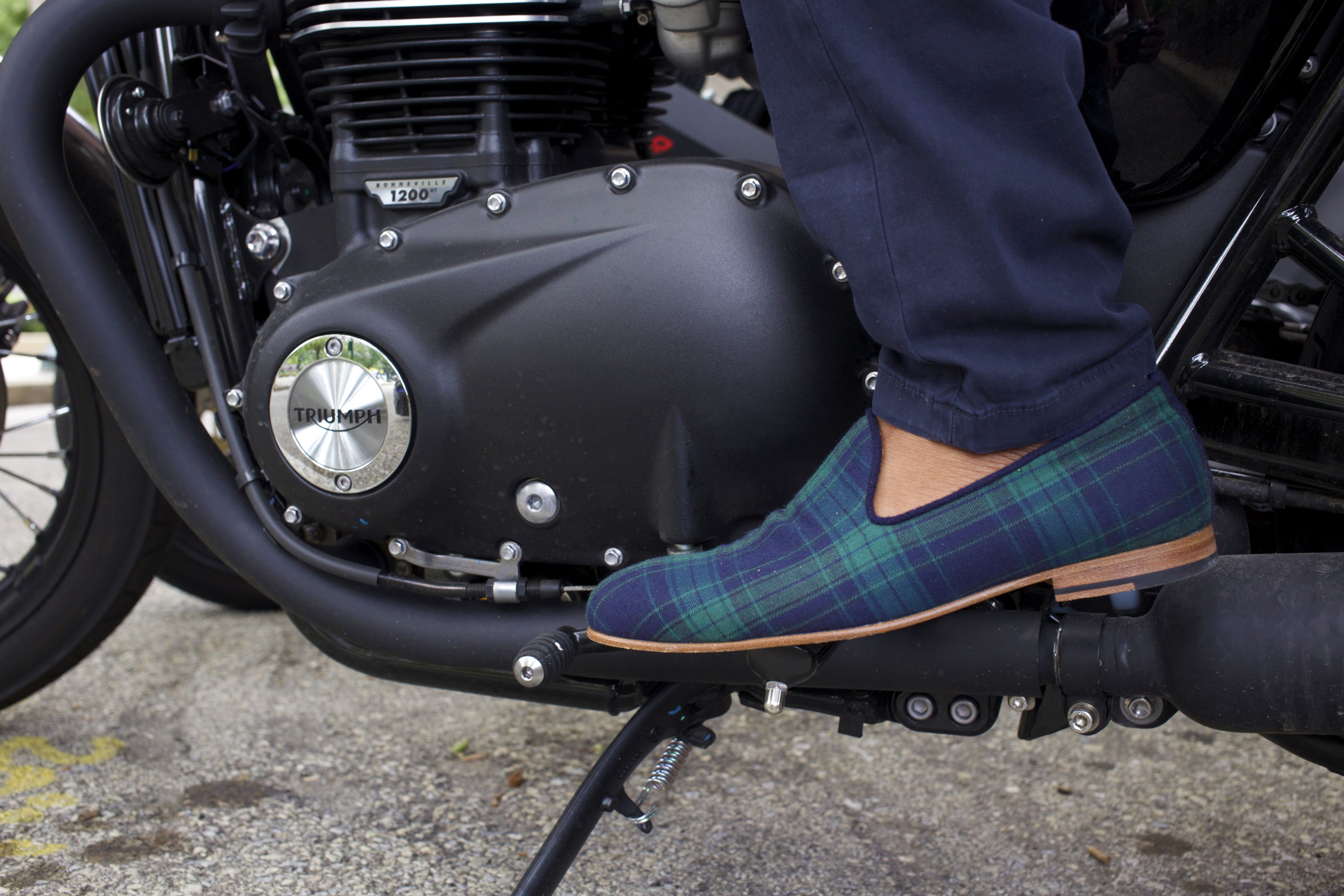 Sabir M. Peele of Men's Style Pro wearing The Napa Slipper close up moto
